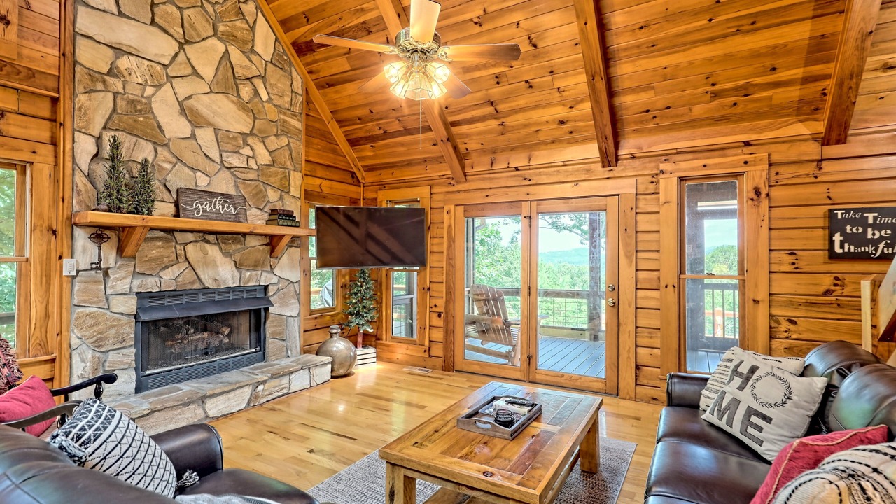 Photo of Livingroom in My Mountain