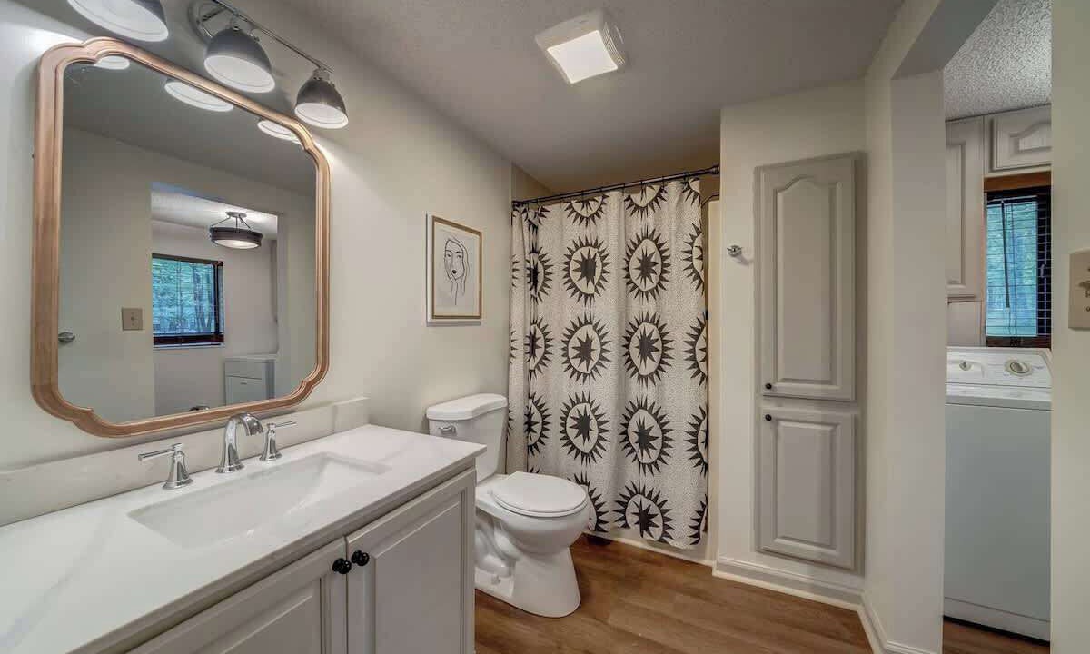 Photo of Bathroom in The Woods