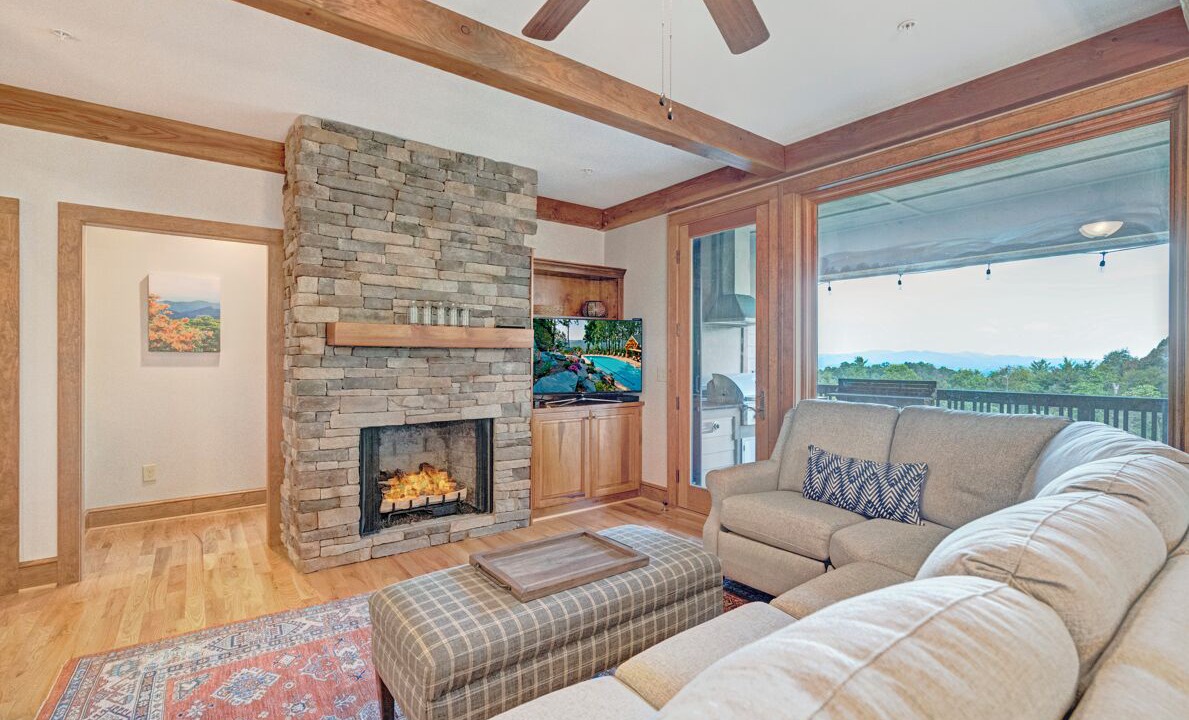 Photo of Livingroom in Boone