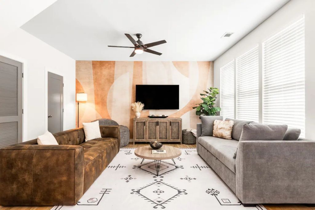 Photo of Livingroom in Hadley - Washington