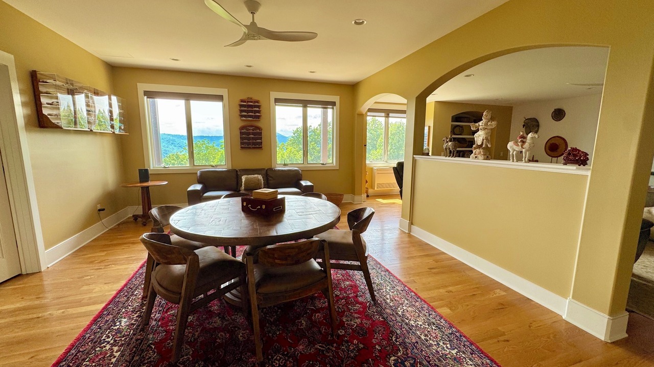 Photo of Bedroom in Black Mountain