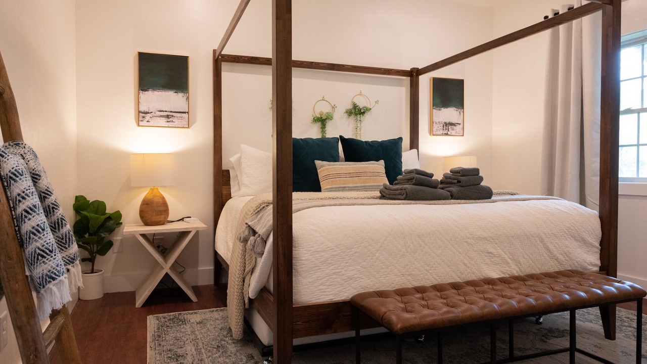 Photo of Bedroom in Candler