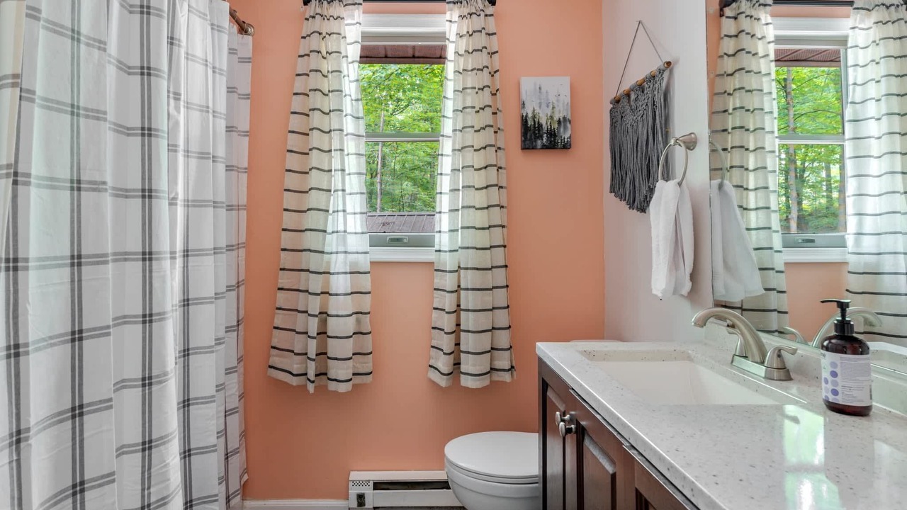 Photo of Bathroom in Berkeley Springs