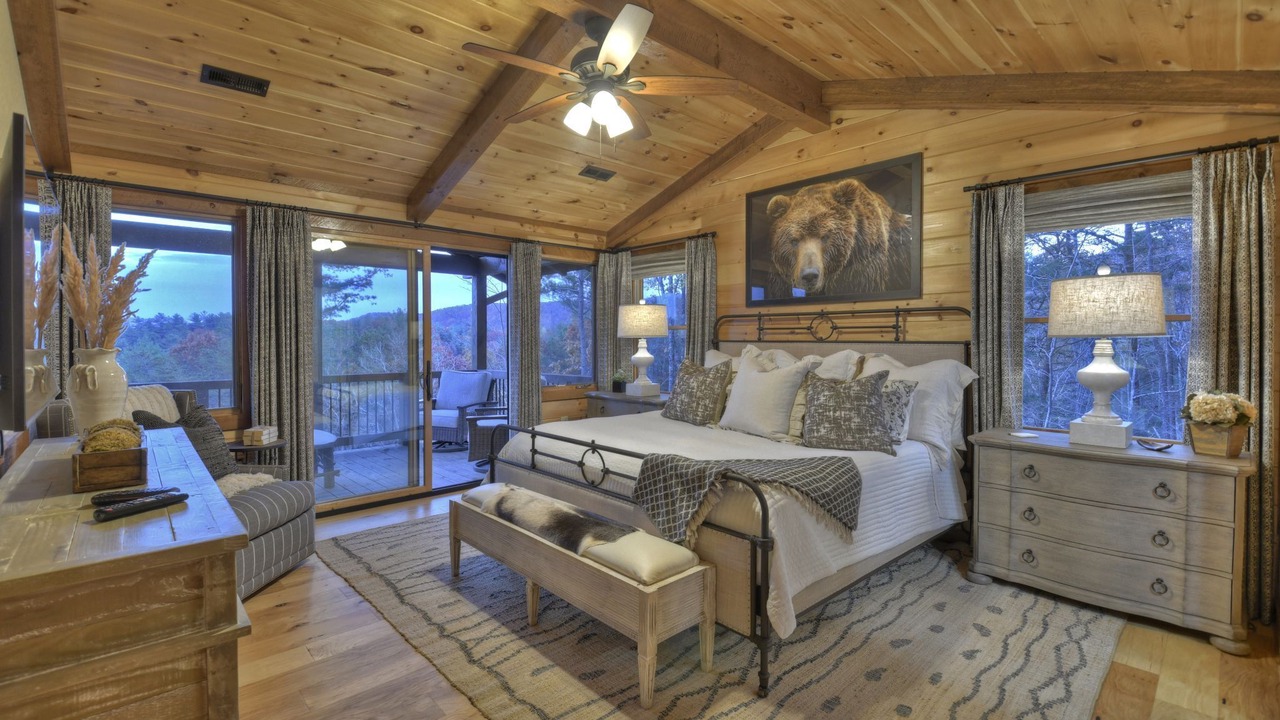 Photo of Bedroom in Cherry Log