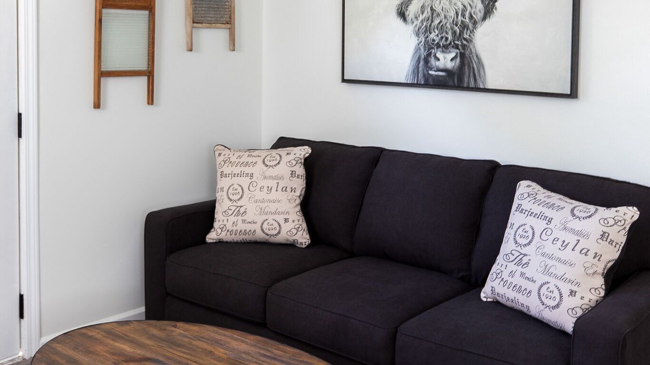 Photo of Livingroom in Fairview