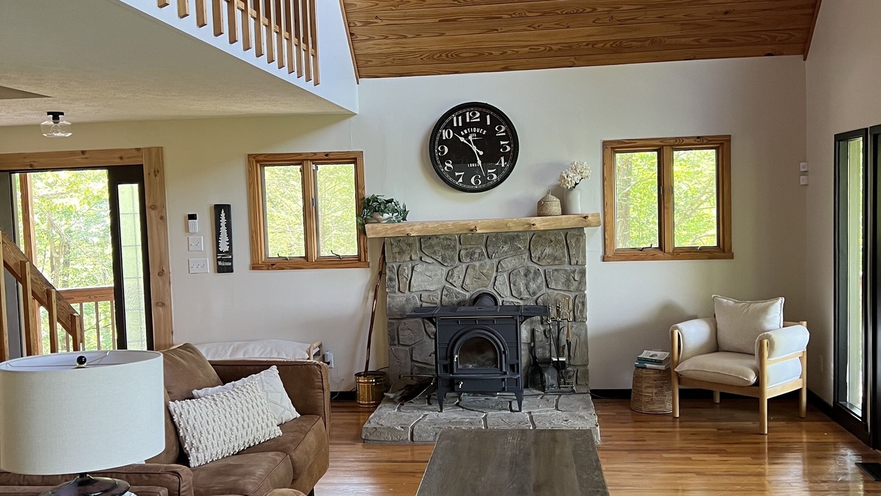 Photo of Livingroom in Townsend