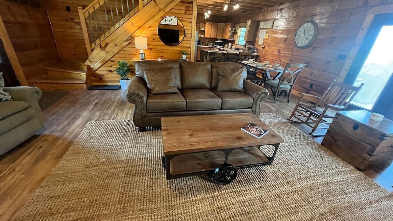 Photo of Livingroom in Byrdstown