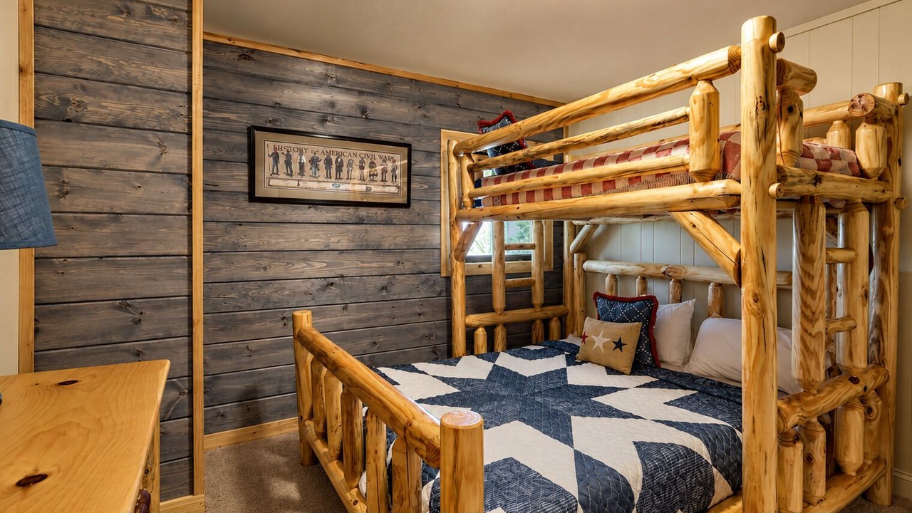 Photo of Bedroom in Sky Valley
