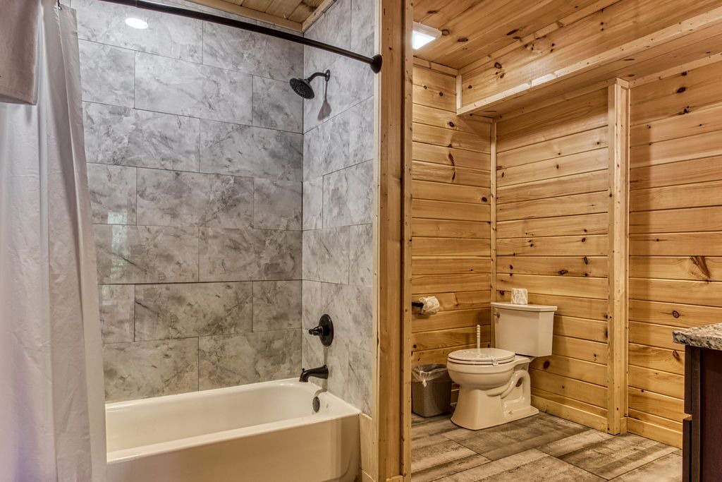 Photo of Bathroom in Chalet Village North