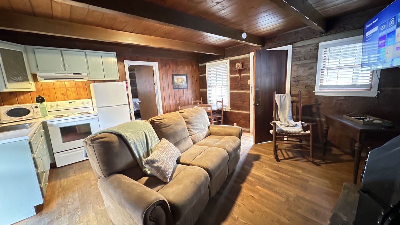 Photo of Livingroom in Maggie Valley