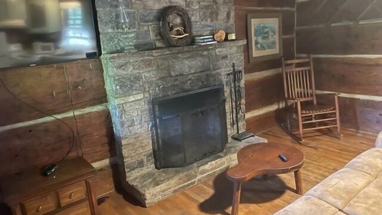 Photo of Livingroom in Maggie Valley