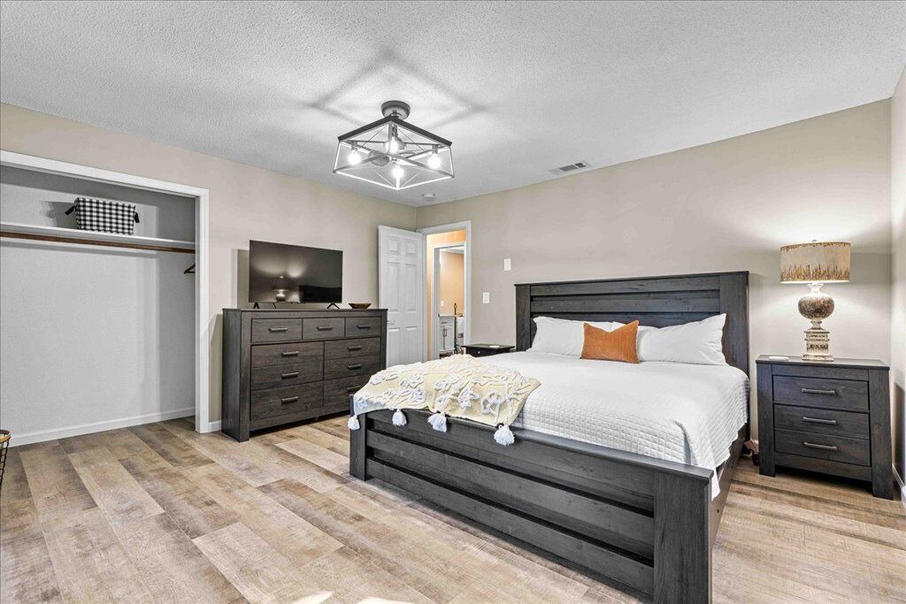 Photo of Bedroom in Troutman