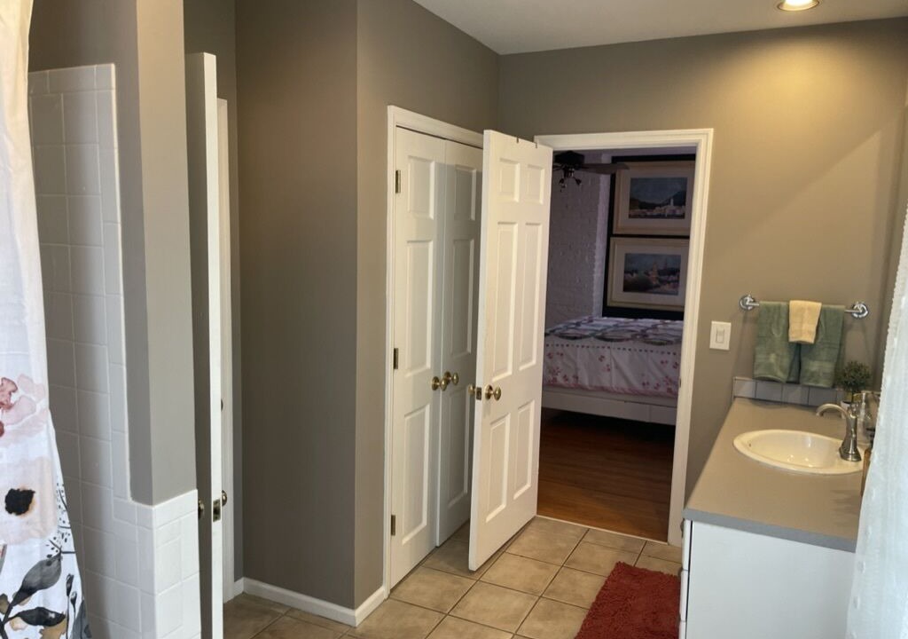 Photo of Bathroom in Hillsboro Village