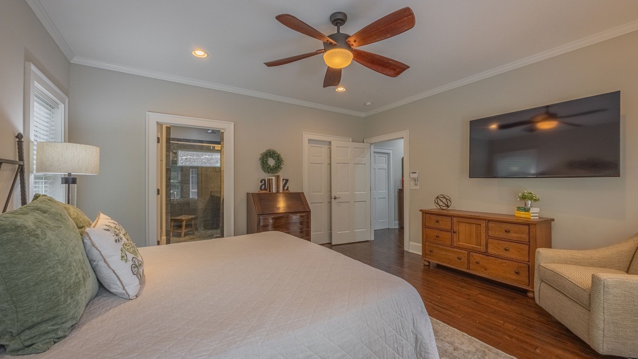 Photo of Bedroom in Demorest