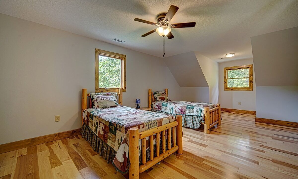 Photo of Bedroom in Hayesville