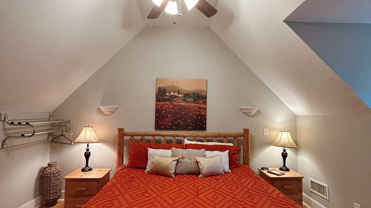 Photo of Bedroom in Helen