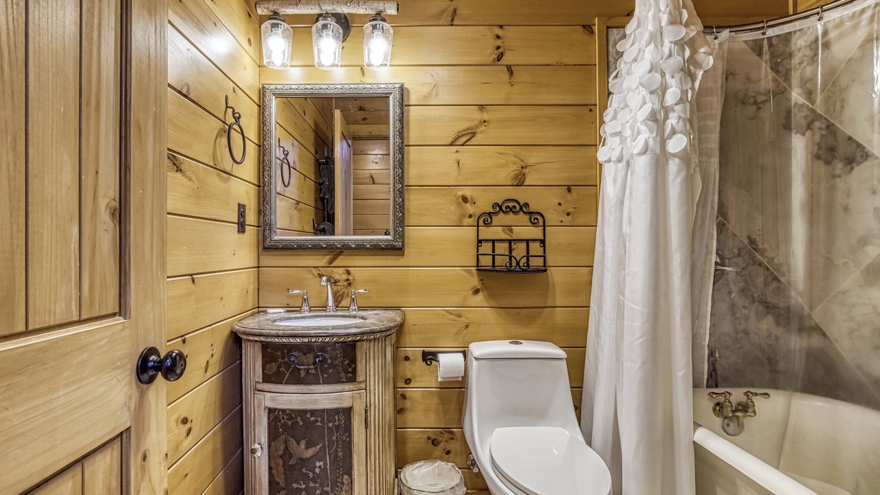Photo of Bathroom in Chalet Village North