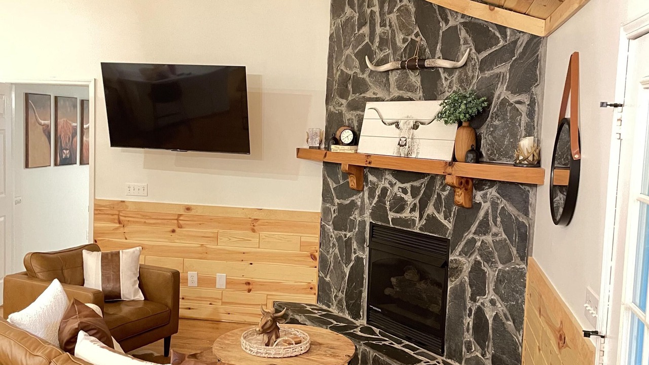 Photo of Bedroom in Ellijay