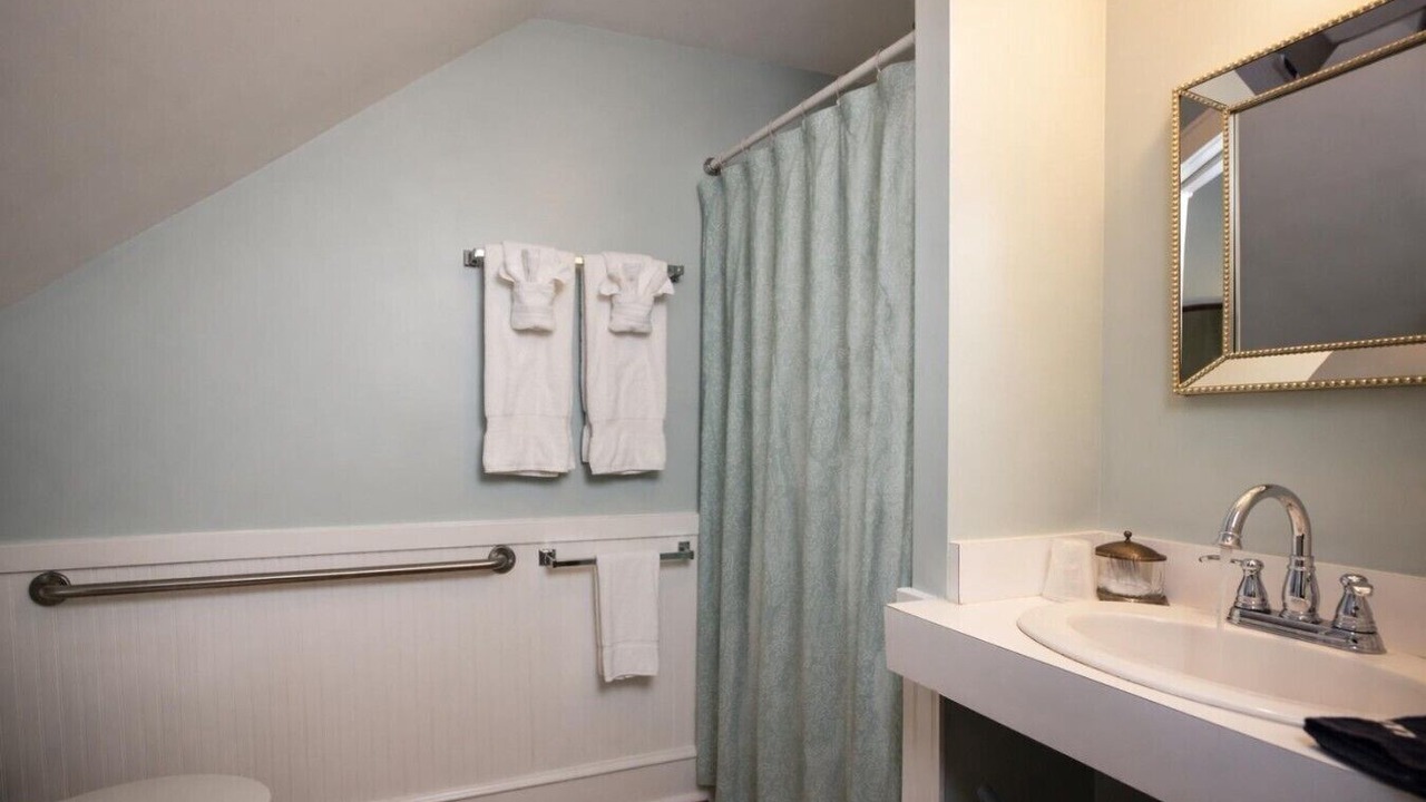 Photo of Bathroom in Edenton