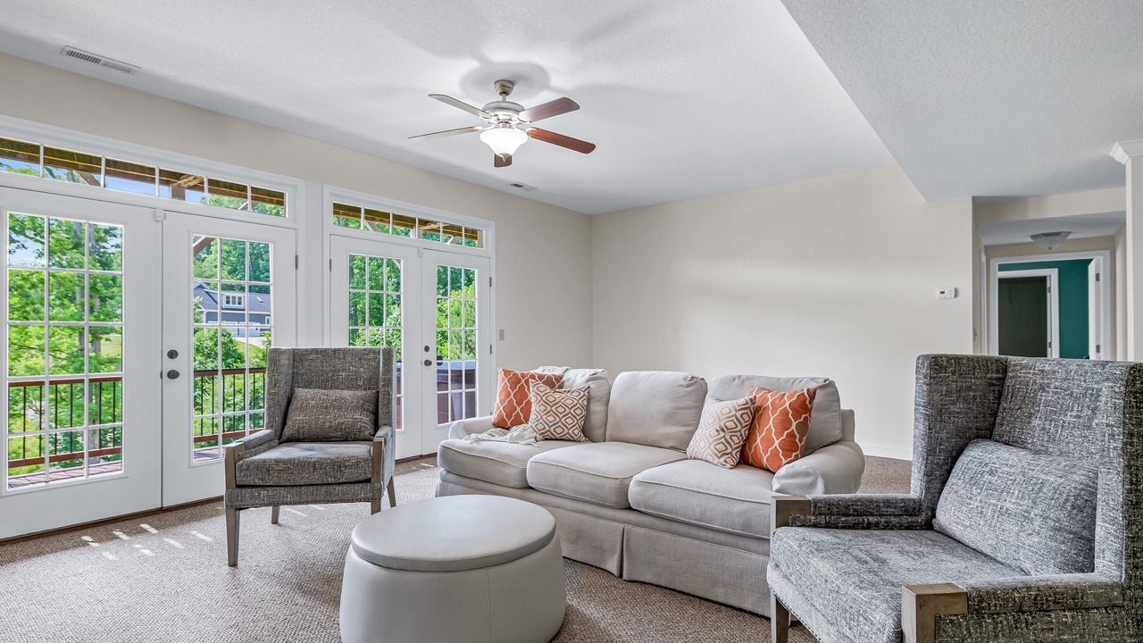 Photo of Livingroom in Weaverville