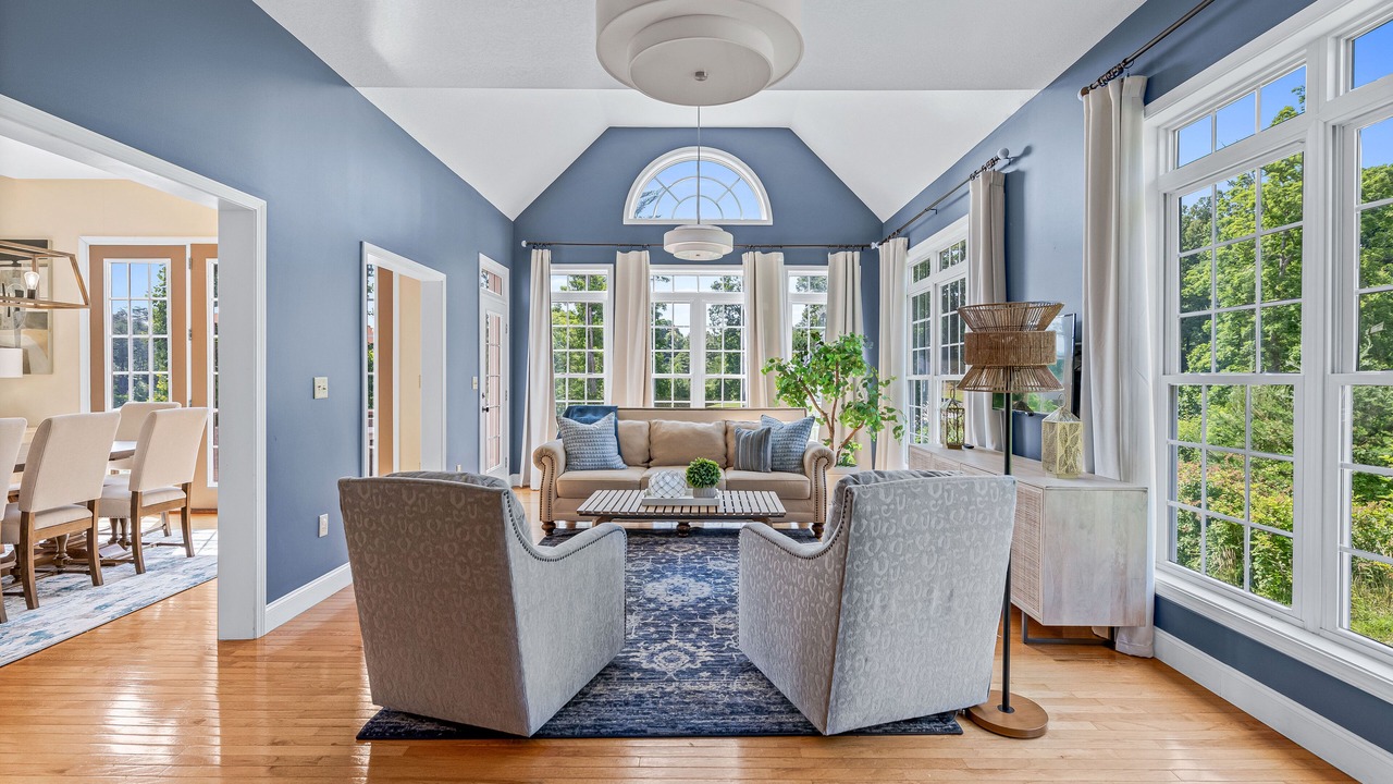 Photo of Livingroom in Weaverville