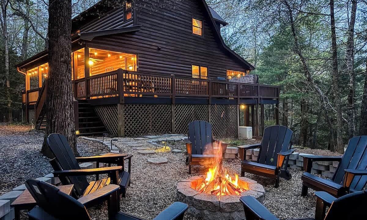 Photo of Outdoor in Cherry Log