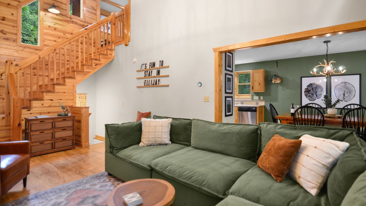 Photo of Livingroom in Ellijay