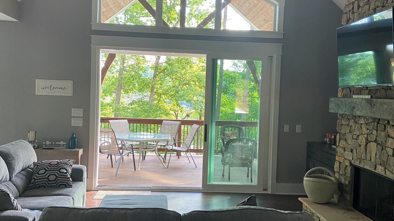 Photo of Livingroom in Six Mile
