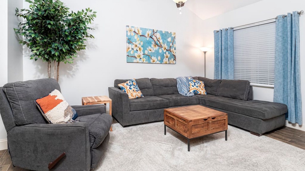 Photo of Livingroom in Townsend