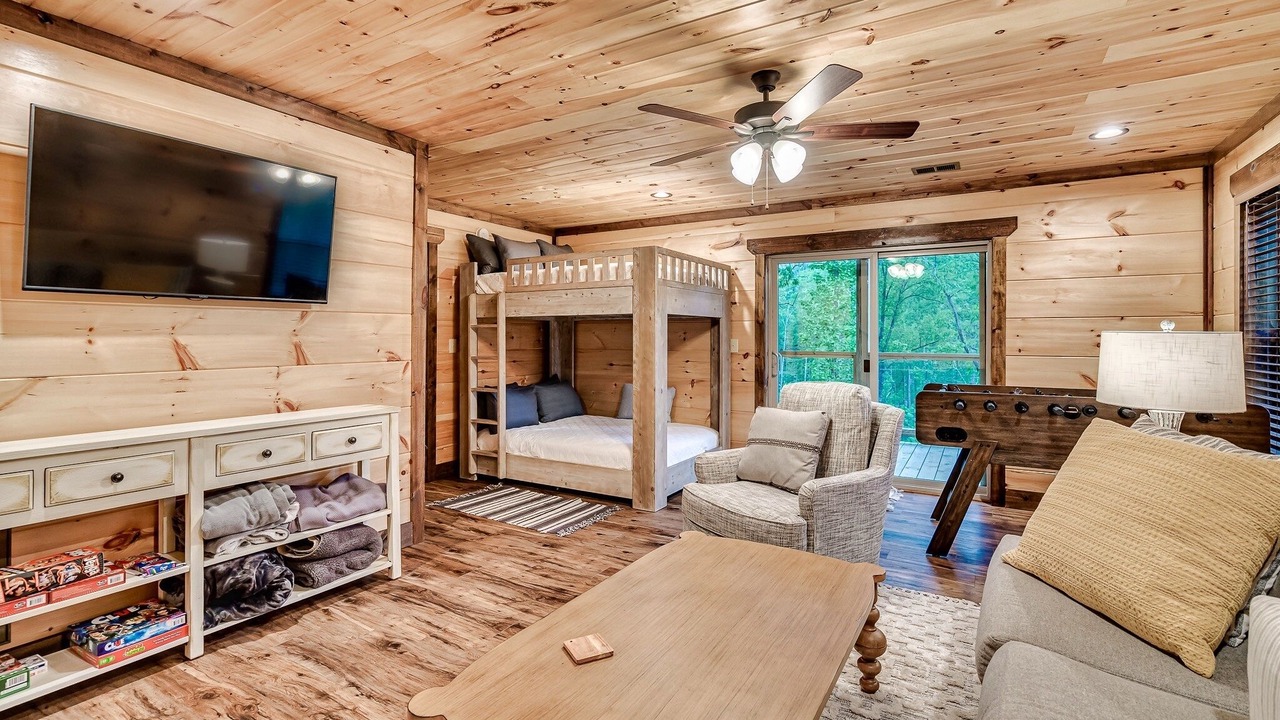 Photo of Bedroom in Chalet Village North