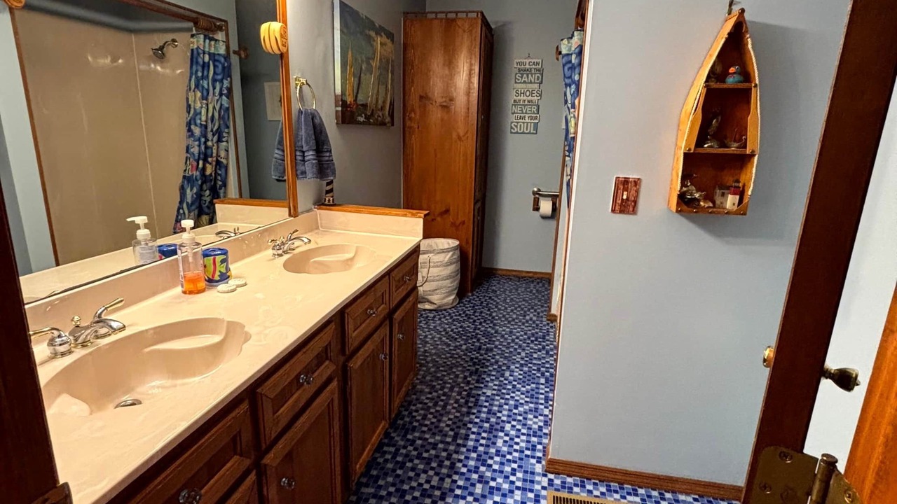 Photo of Bathroom in Hico