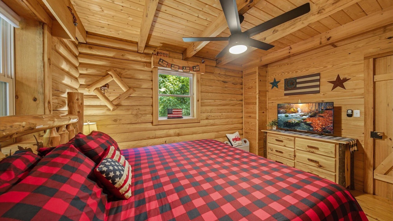 Photo of Bedroom in Knoxville