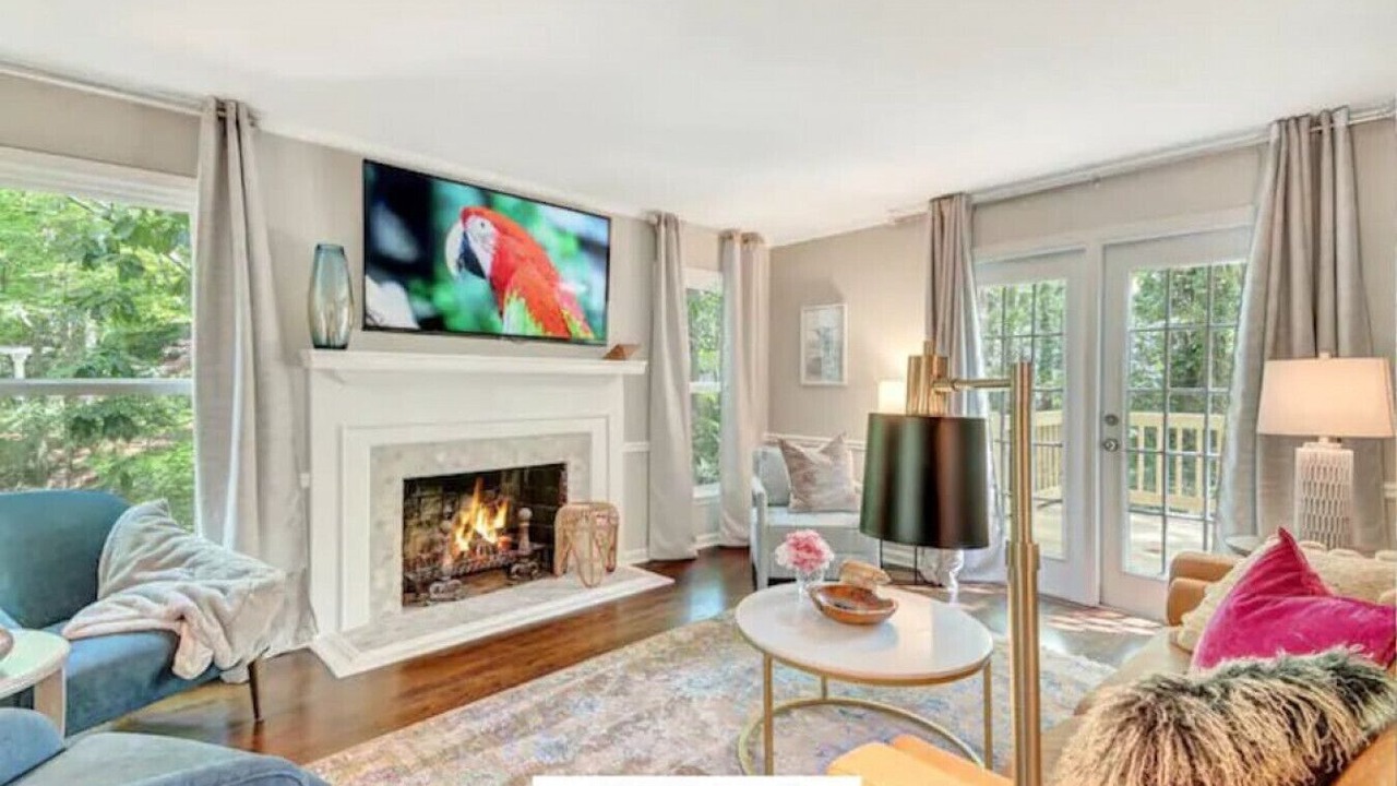 Photo of Livingroom in Dunwoody