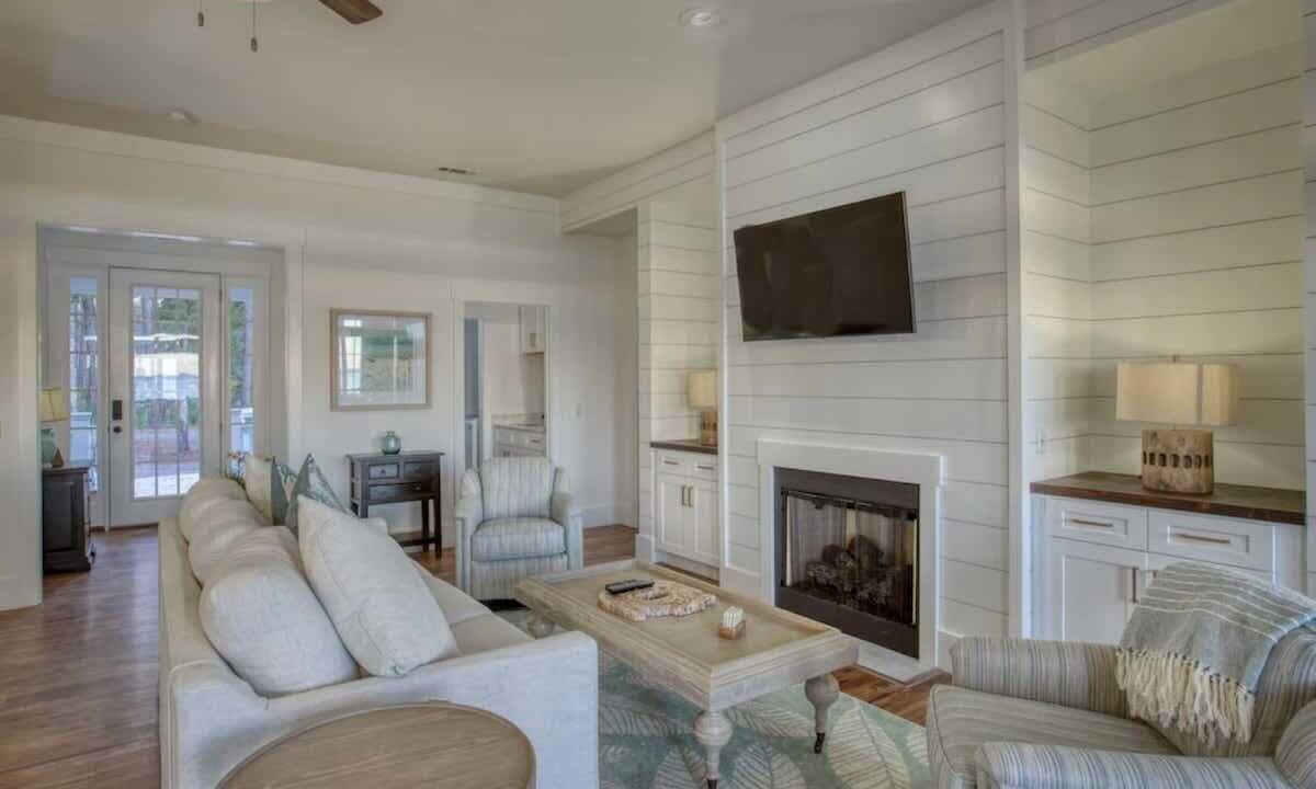 Photo of Livingroom in Melrose on the Beach