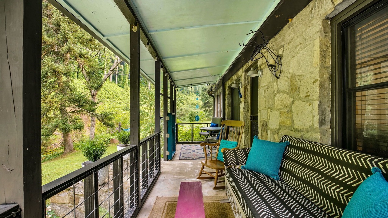 Photo of Patio Balcony in Skyland