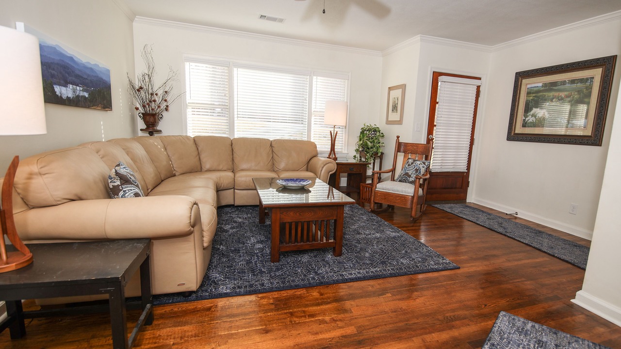 Photo of Bedroom in Toccoa
