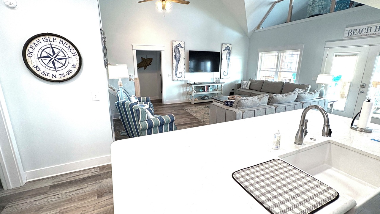 Photo of Livingroom in Ocean Isle Beach