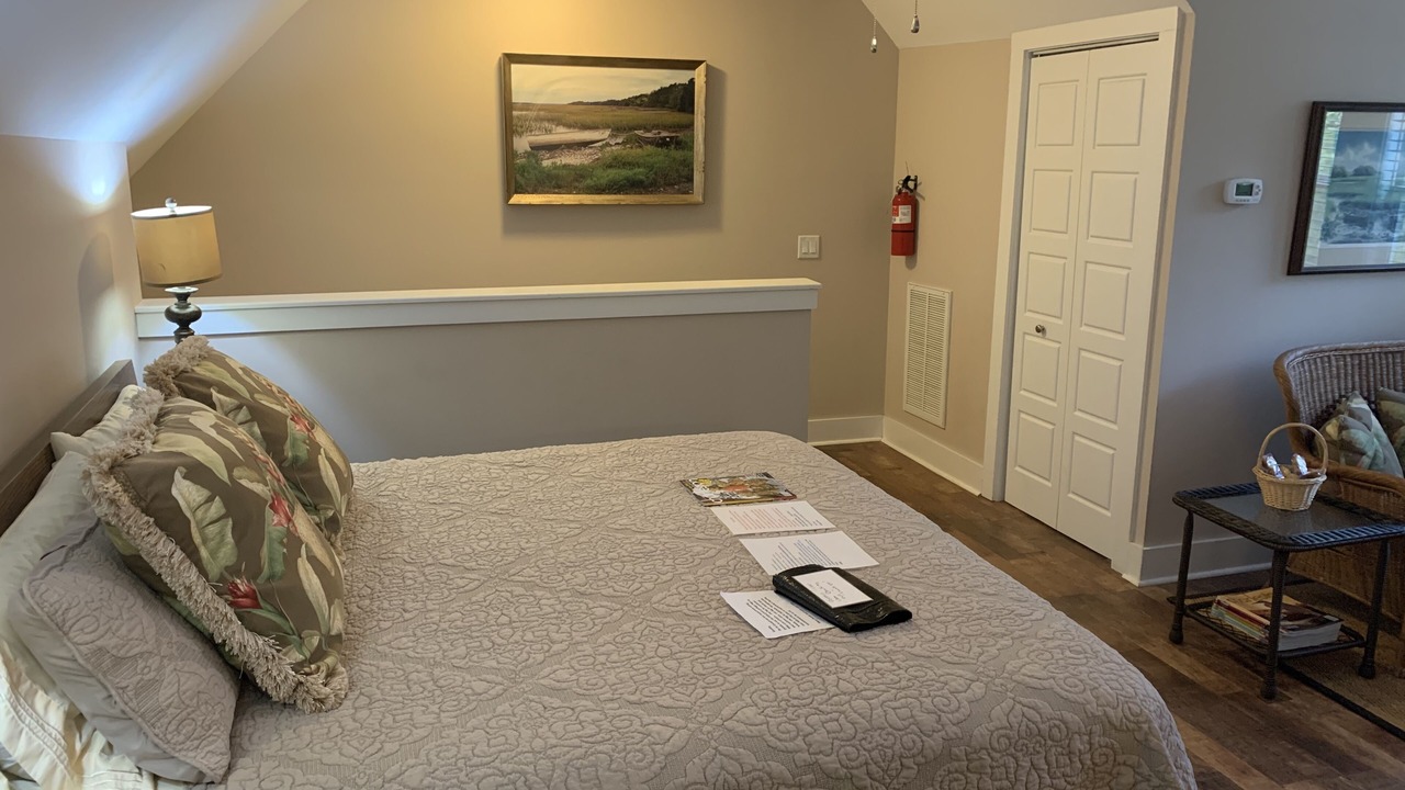 Photo of Bedroom in Riverland Terrace