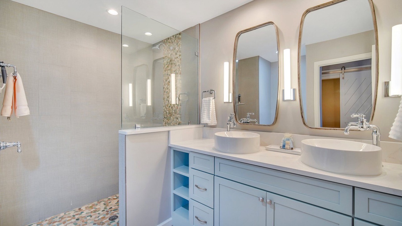 Photo of Bathroom in Shipyard Plantation