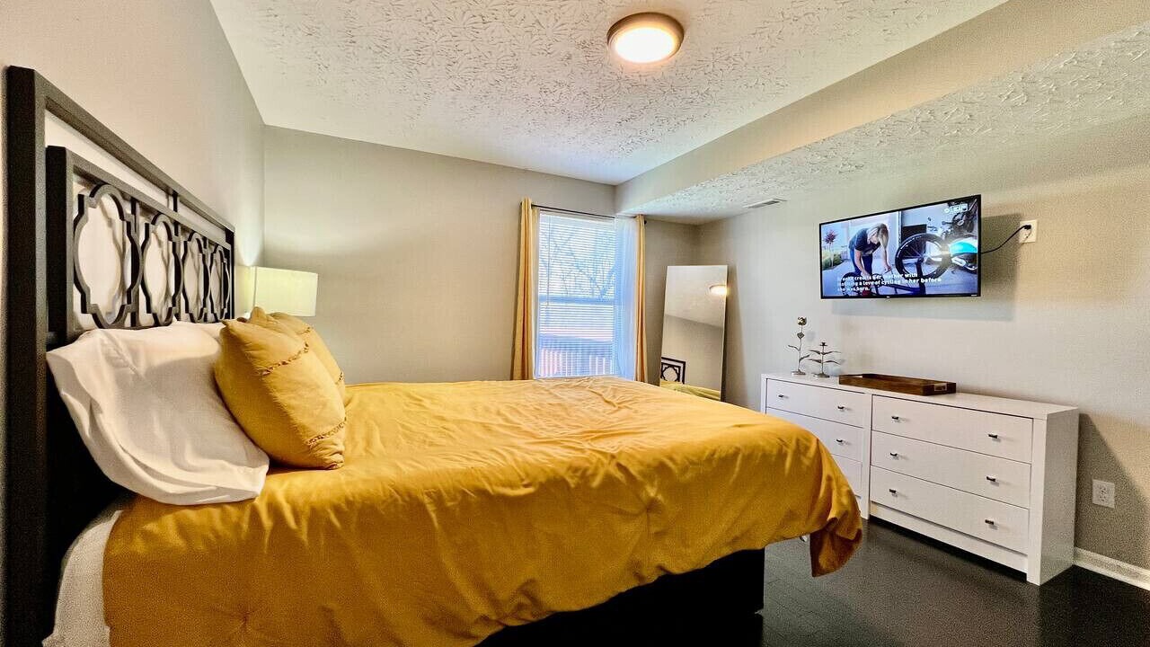 Photo of Bedroom in Monroe
