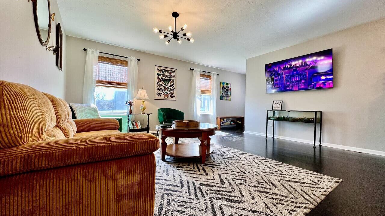 Photo of Livingroom in Monroe