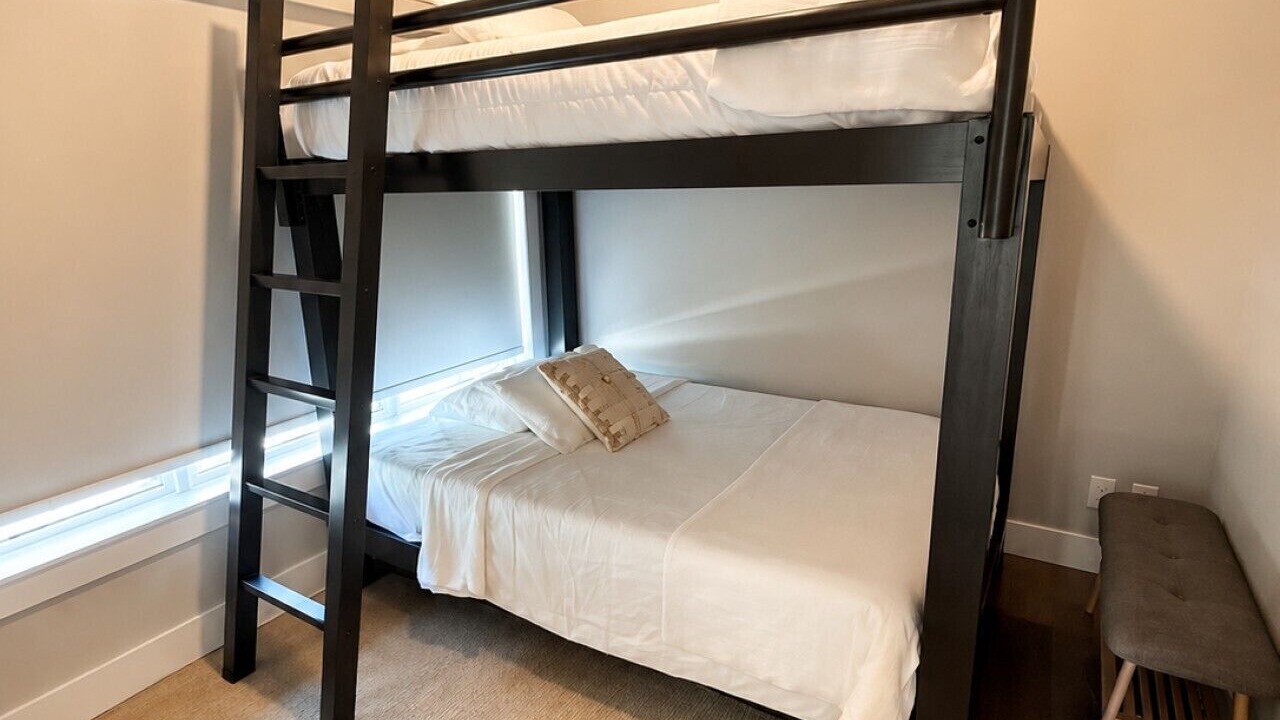 Photo of Bedroom in East End - Valley Street