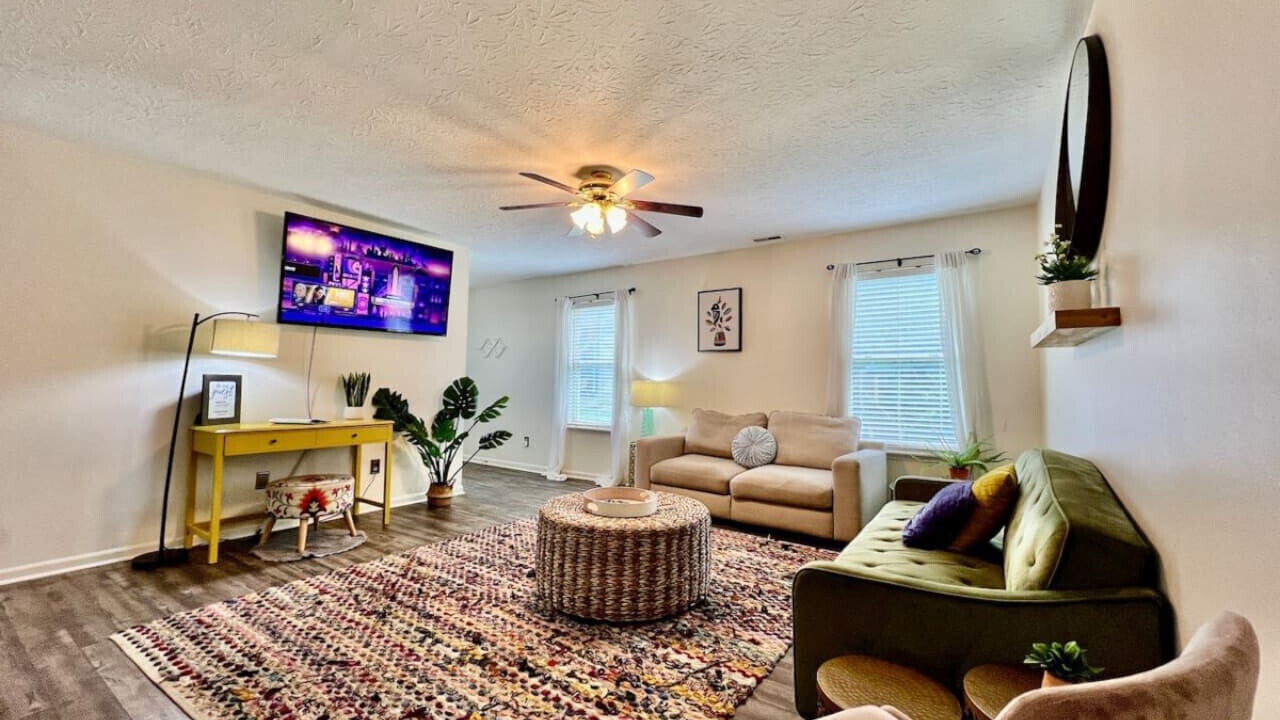Photo of Livingroom in Monroe