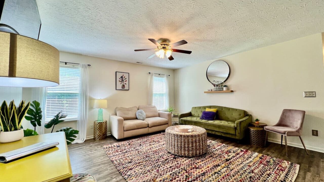 Photo of Livingroom in Monroe