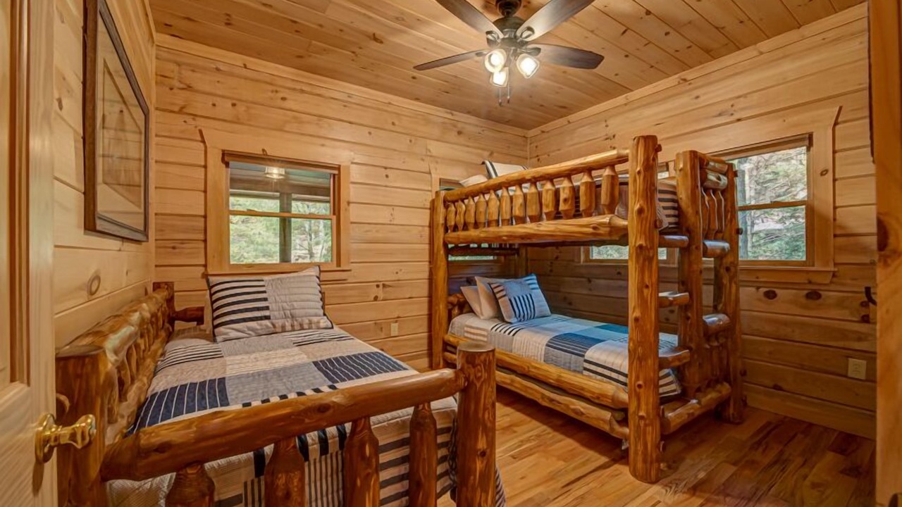 Photo of Bedroom in Necowa Cove