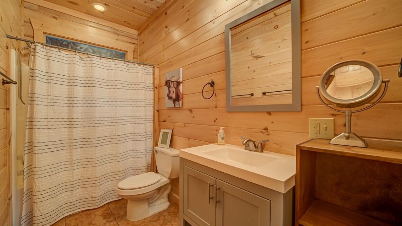Photo of Bathroom in Necowa Cove