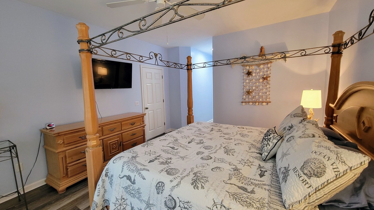 Photo of Bedroom in Palmetto Dunes
