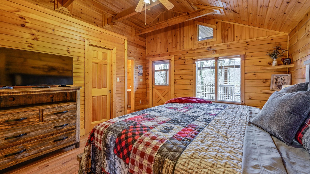 Photo of Bedroom in Gatlinburg