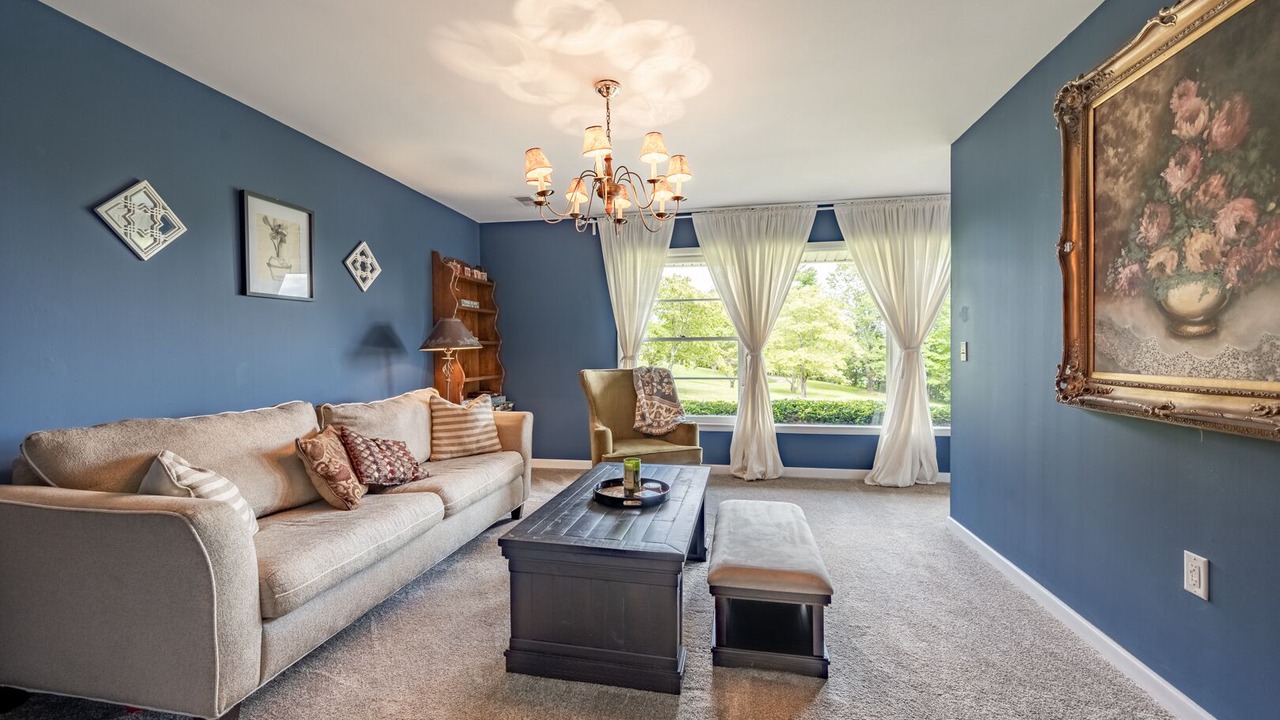 Photo of Livingroom in Clarkesville