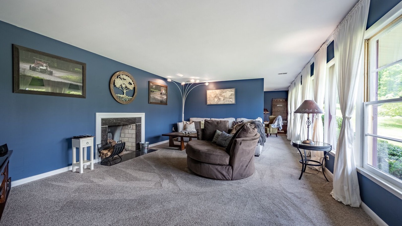 Photo of Livingroom in Clarkesville